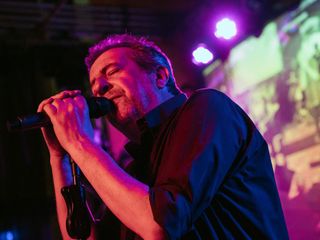 Marco D’Angeli, frontman della band Lucio, Fabrizio e gli Altri