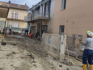 Il nuovo direttivo con il sindaco Sergio Paschetta, al centro, con il vice Leonardo Crosetti e il consigliere delegato Guido Turaglio, alla sua destra
