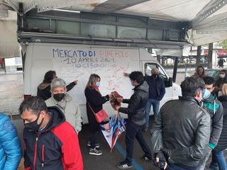 Protesta ambulanti non alimentari Pinerolo