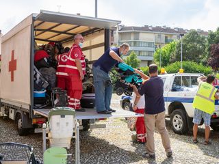 La consegna (Foto di Christian Bosio)