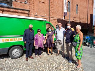 La consegna (Foto di Christian Bosio)