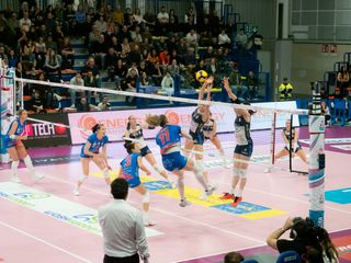 Attacco di Sorokaite contro il muro di Mazzaro e Kraiduba (foto di Christian Bosio)