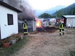 L'incendio di stamattina a Villar Pellice L'incendio di stamattina a Villar Pellice