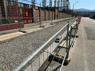 Il cantiere per la pista ciclabile in via Filadelfia