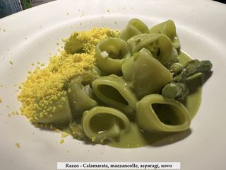 Calamarata, mazzancolle, asparagi, uovo