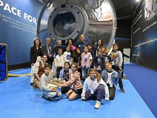 L'astronauta Luca Parmitano in visita a Thales Alenia Space
