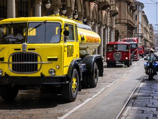 La sfilata dei mezzi Iveco nel centro di Torino per i 50 anni del Gruppo La sfilata dei mezzi Iveco nel centro di Torino per i 50 anni del Gruppo
