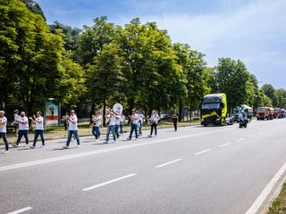 La sfilata dei mezzi Iveco nel centro di Torino per i 50 anni del Gruppo La sfilata dei mezzi Iveco nel centro di Torino per i 50 anni del Gruppo