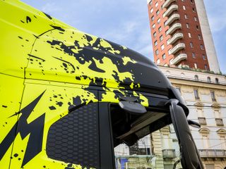 La sfilata dei mezzi Iveco nel centro di Torino per i 50 anni del Gruppo La sfilata dei mezzi Iveco nel centro di Torino per i 50 anni del Gruppo