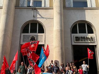 Sciopero e presidio dei sindacati Sciopero e presidio dei sindacati