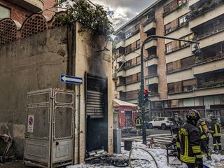 Incendio in una gelateria di via Principi d'Acaja