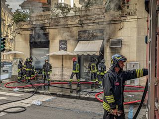 Incendio in una gelateria di via Principi d'Acaja
