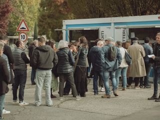 Lunghe code e grandi affollamenti tra le sale per la settimana dell'arte Lunghe code e grandi affollamenti tra le sale per la settimana dell'arte