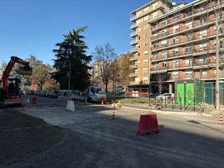 Lavori in corso in piazza Guala