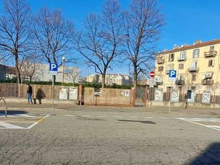 Mobilità sostenibile, nuovi archetti per le biciclette in Circoscrizione 7