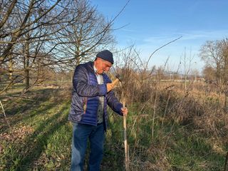 Ernesto Di Carlo, 72 anni, volontario nel parco del Sangone