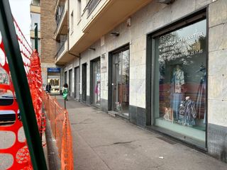La protesta dei commercianti assediati dai cantieri La protesta dei commercianti assediati dai cantieri