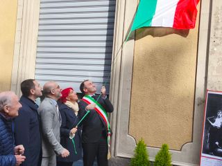 Scoperta la targa per Gipo Farassino