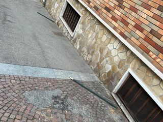 Atti vandalici in piazza Gozzano