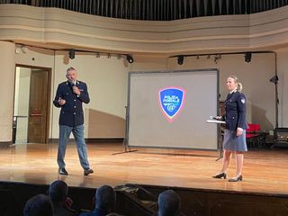 Studenti a lezione di legalità con la Polizia di Stato Studenti a lezione di legalità con la Polizia di Stato