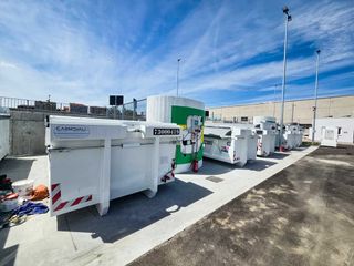 Taglio del nastro per il nuovo ecocentro Taglio del nastro per il nuovo ecocentro