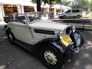 Auto storiche in mostra a Piazza d'Armi Auto storiche in mostra a Piazza d'Armi
