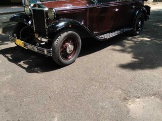 Auto storiche in mostra a Piazza d'Armi Auto storiche in mostra a Piazza d'Armi