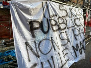 Via Nizza, un anno dopo: tra dolore e insofferenza Via Nizza, un anno dopo: tra dolore e insofferenza