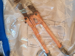 Il materiale sequestrato dalla polizia Il materiale sequestrato dalla polizia