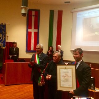 Rivoli da oggi ha un cittadino in più: grande festa per don Ciotti [FOTO]