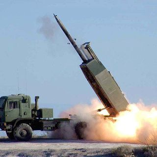 Gli USA approvano il pacchetto da 61 miliardi per Kiev, ma servirà a poco