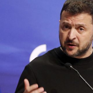 Zelensky ha bisogno di soldati: abbassa l’età di leva e prende anche i carcerati
