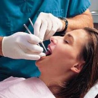 Chirurgia odontoiatrica: interventi più importanti e fattori da considerare