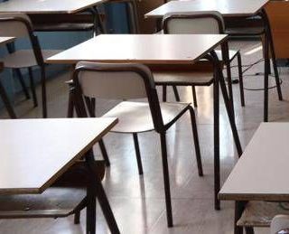 Foggia, docente schiaffeggiato da padre alunna dopo rimprovero: indagini Foggia, docente schiaffeggiato da padre alunna dopo rimprovero: indagini