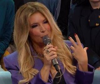 Sanremo 2025, Lucarelli: &quot;Bianca Balti interessante, Malgioglio non è Bianca Censori&quot;