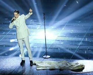 Sanremo 2025, lettera della madre di Achille Lauro: &quot;Cresciuto insieme ai ragazzi di strada&quot;