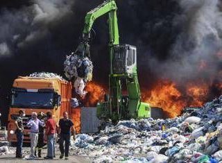 Terra Fuochi, ex ministro Costa: &quot;Riunire cabina di regia e bonificare area&quot;