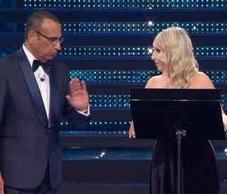 Sanremo 2025, Katia Follesa e la 'gag Ferragni': &quot;Leggo una lettera alle me nonna?&quot;