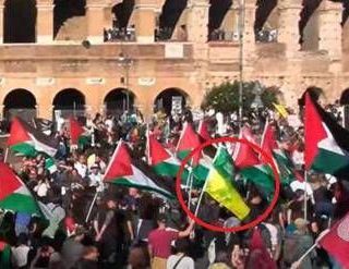 Corteo pro Pal a Roma, spuntano le bandiere di Hamas e Hezbollah Corteo pro Pal a Roma, spuntano le bandiere di Hamas e Hezbollah
