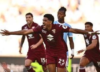 Lazio-Torino 3-3: finale thriller, rissa e recupero 'extralarge'. Cos'è successo all'Olimpico Lazio-Torino 3-3: finale thriller, rissa e recupero 'extralarge'. Cos'è successo all'Olimpico