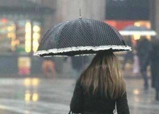 Pioggia nel primo weekend 2026, meteo Epifania con neve in pianura