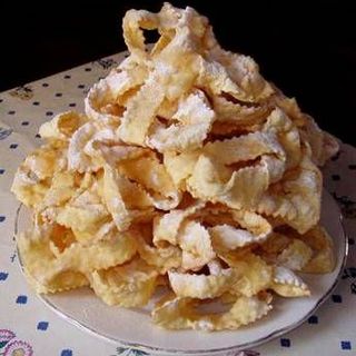 Dolci fritti a Carnevale? Il nutrizionista dice sì alle eccezioni: "Ecco il trucco salva-golosi" Dolci fritti a Carnevale? Il nutrizionista dice sì alle eccezioni: "Ecco il trucco salva-golosi"