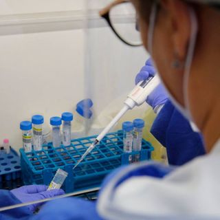 Calano i ricoveri in terapia intensiva, ma aumentano quelli in terapia non intensiva