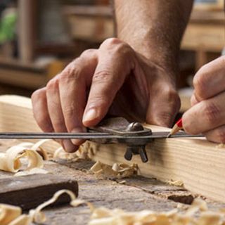Il mondo dell'artigianato spinge per acquisti fatti presso i negozi tradizionali