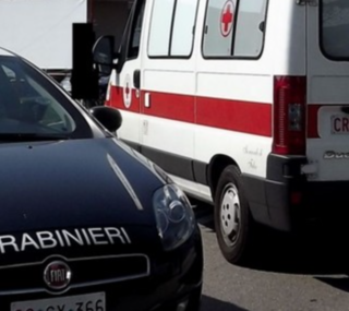 Crescentino, ore di tensione in mattinata: donna sotto sfratto minaccia di darsi fuoco