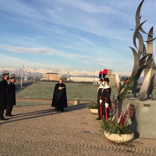 Il comando dei carabinieri ha ricordato la tragedia di Volpiano in cui persero la vita quattro carabinieri
