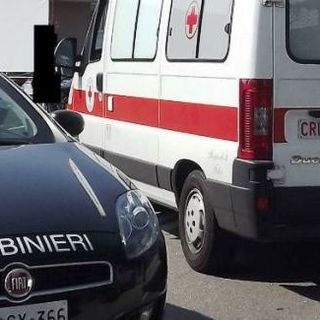 L'uomo è stato trovato da un contadino che ha sentito un odore sgradevole