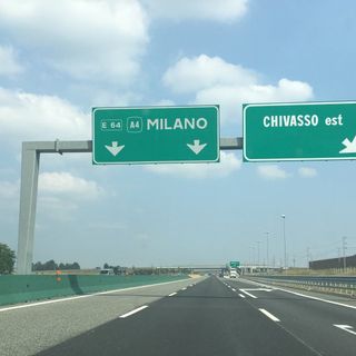 Incidente sulla A4 all'uscita di Chivasso Est: due feriti