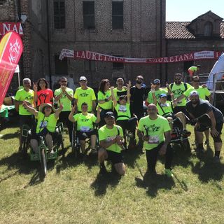 Gli organizzatori hanno donato una handbike a Hope Running