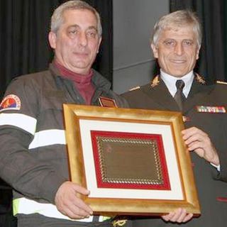 Raffaele Vessicchio con l'onorificenza del Presidente della Repubblica